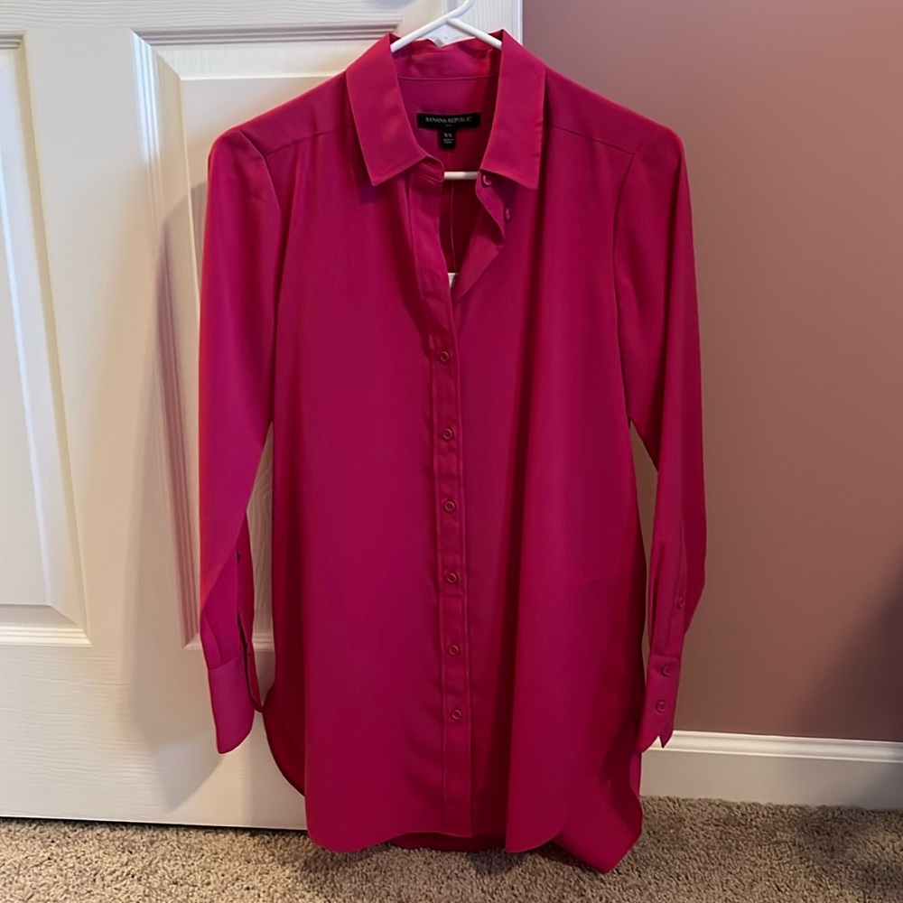 NEW Banana Republic Button Up Blouse Women’s Size X-Small XS Pink Color Dressy